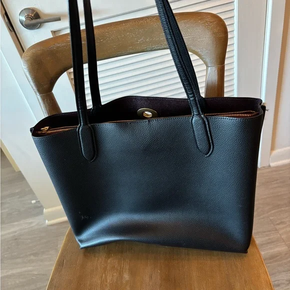 Coach Tote - Picture 5 of 11